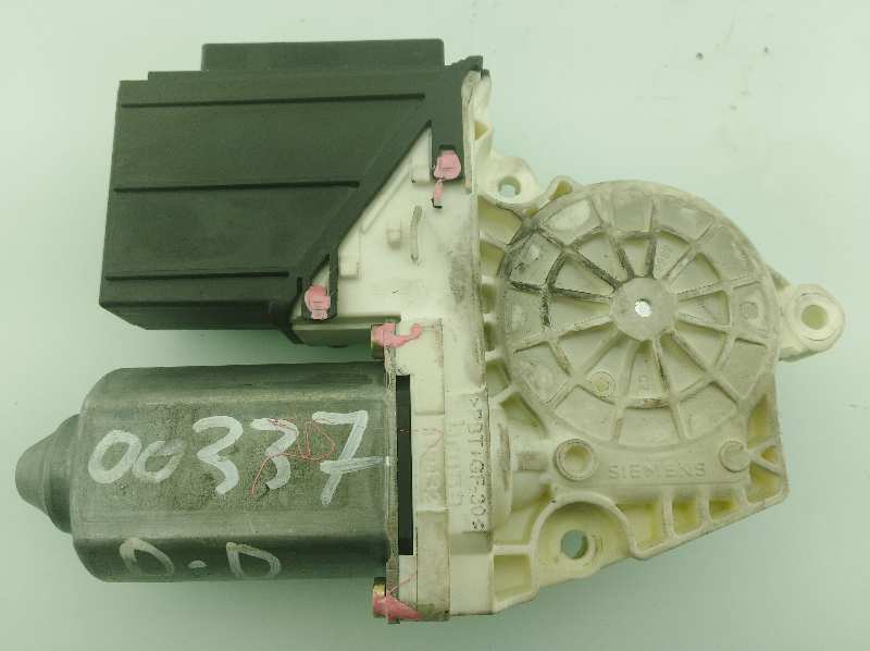 SEAT Cordoba 2 generation (1999-2009) Front Right Door Window Control Motor 104383101,104383101 19204677