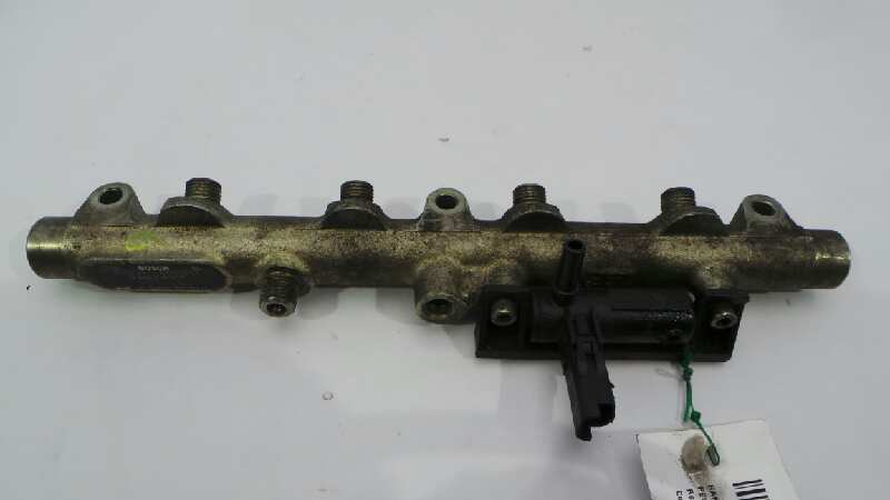 PEUGEOT 607 1 generation (2000-2008) Fuel Rail 0445214017,0445214017 19239739