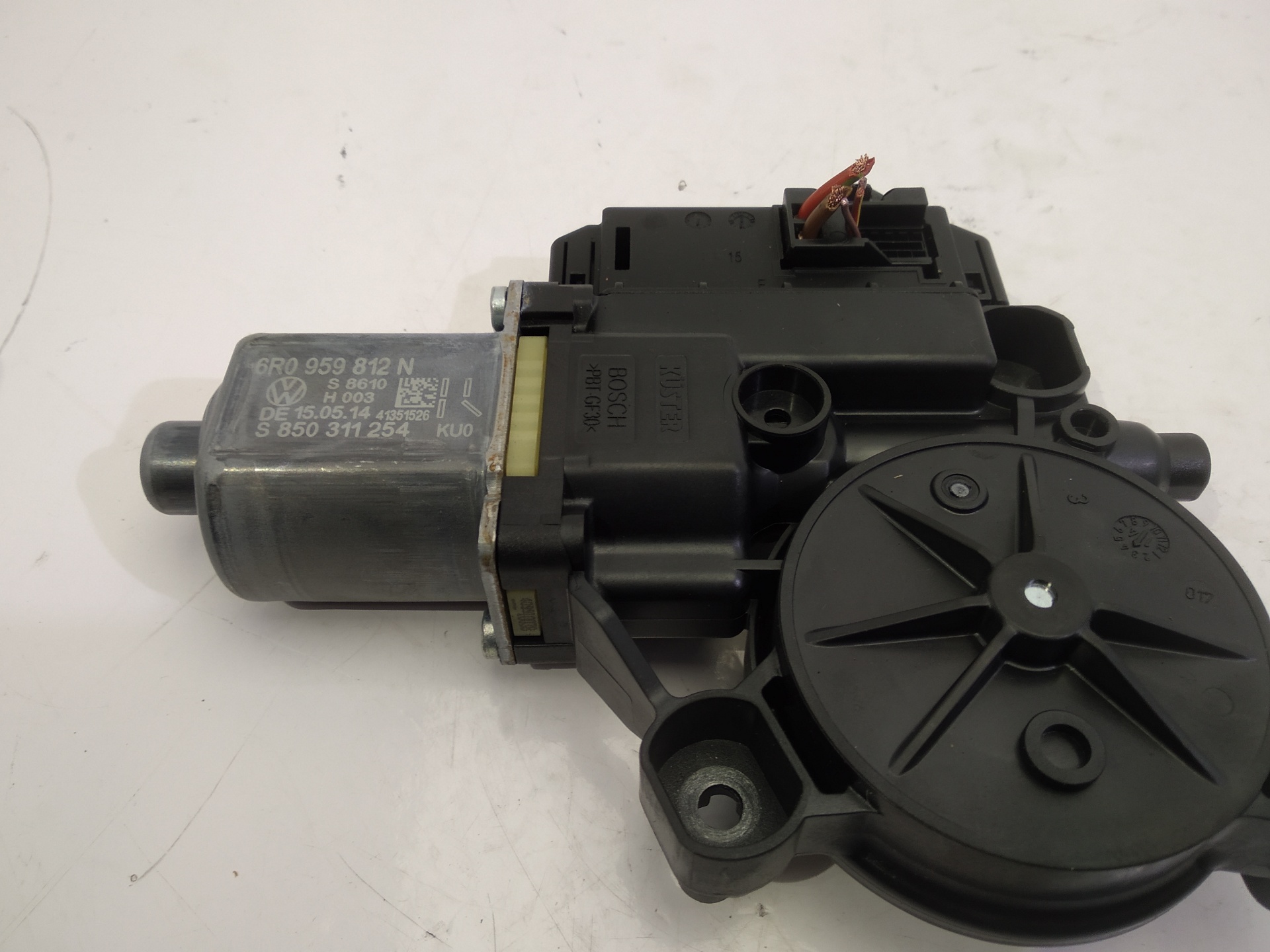 VOLKSWAGEN Polo 5 generation (2009-2017) Rear Right Door Window Control Motor 6R0959812N, 6R0959812N, 6R0959812N 24514404