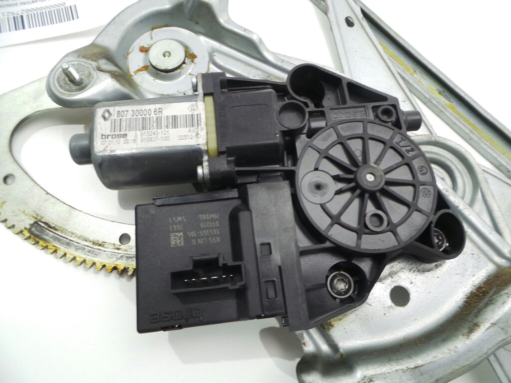 BMW Megane 3 generation (2008-2020) Ridicător de geam ușă dreapta față 807300006R, 807300006R, 807300006R 19291730