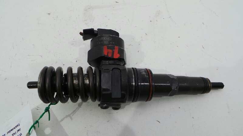 VOLKSWAGEN Passat B5 (1996-2005) Fuel Injector 038130073F,038130073F 19278728