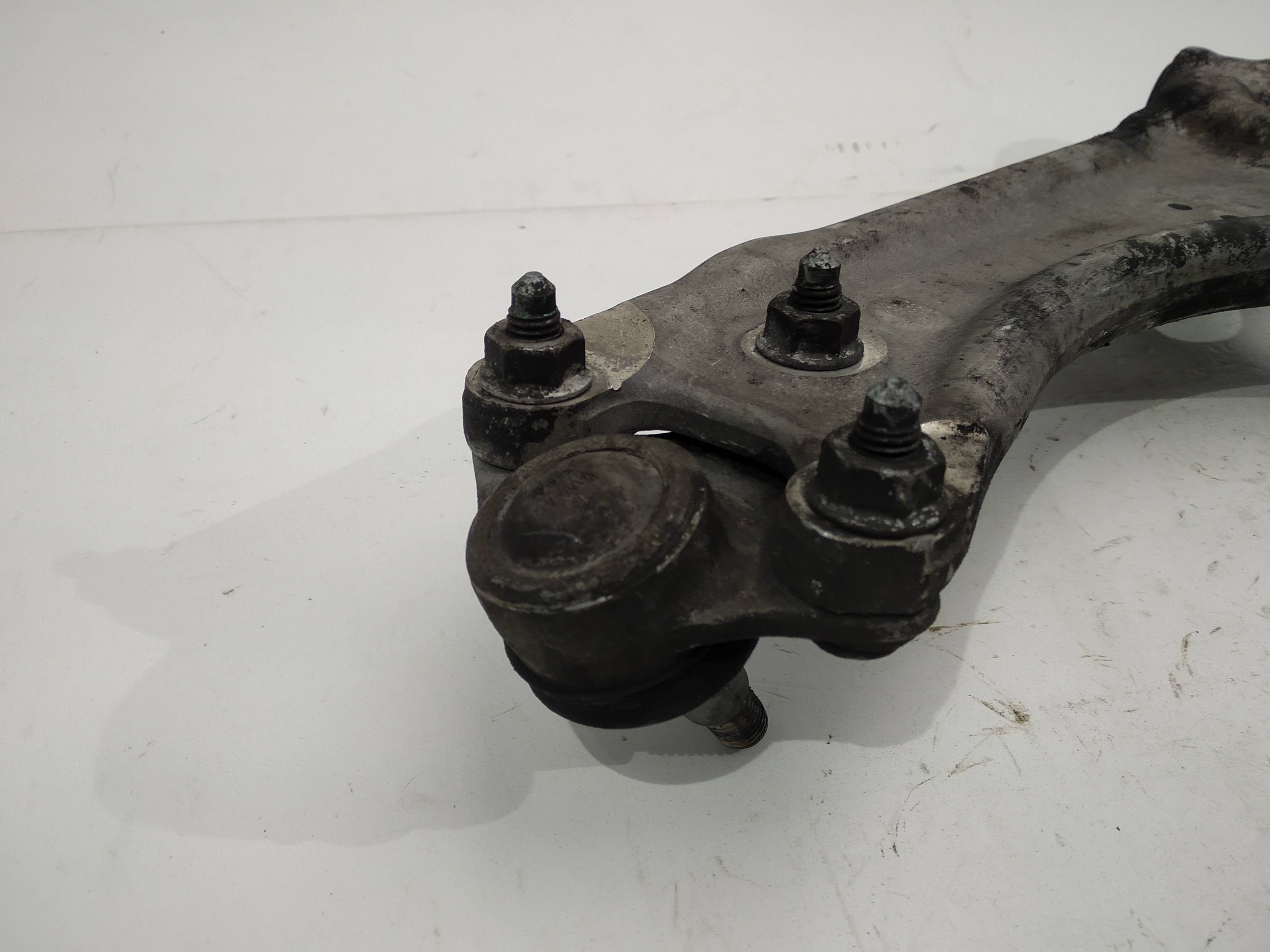 VOLKSWAGEN Passat B6 (2005-2010) Front Right Arm 3C0153D 25298096