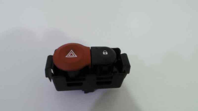 RENAULT Clio 2 generation (1998-2013) Hazard button 8200214896A, 8200214896A, 8200214896A 19178949