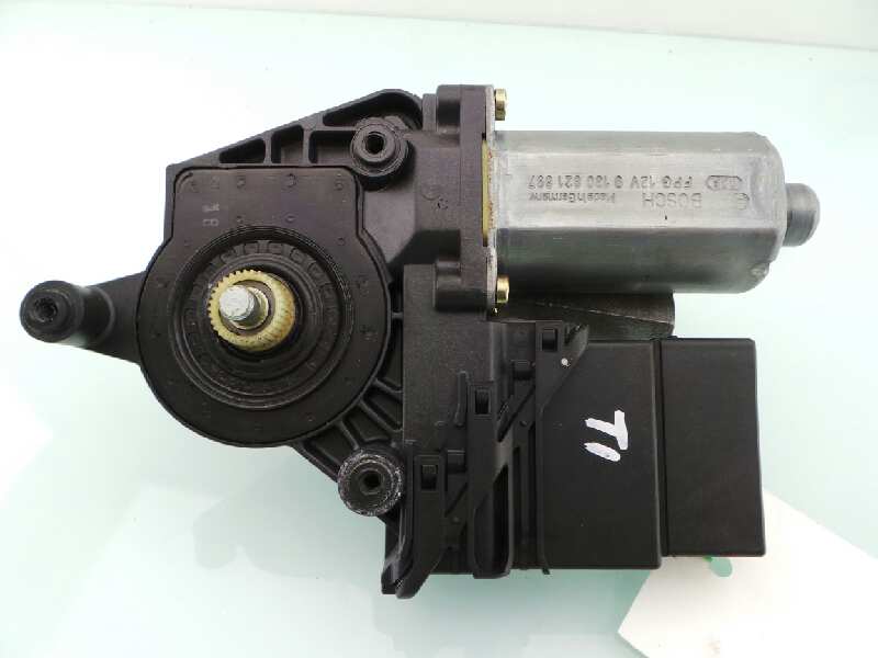 VOLKSWAGEN Passat Variant 1 generation (2010-2024) Rear Left Door Window Control Motor 3B9839751CM,3B9839751CM 19235661