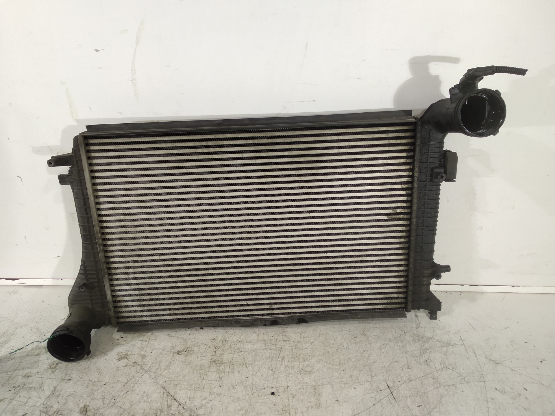 VOLKSWAGEN Passat B6 (2005-2010) Intercooler Radiator 1K0145803H, 1K0145803H, 1K0145803H 24603257