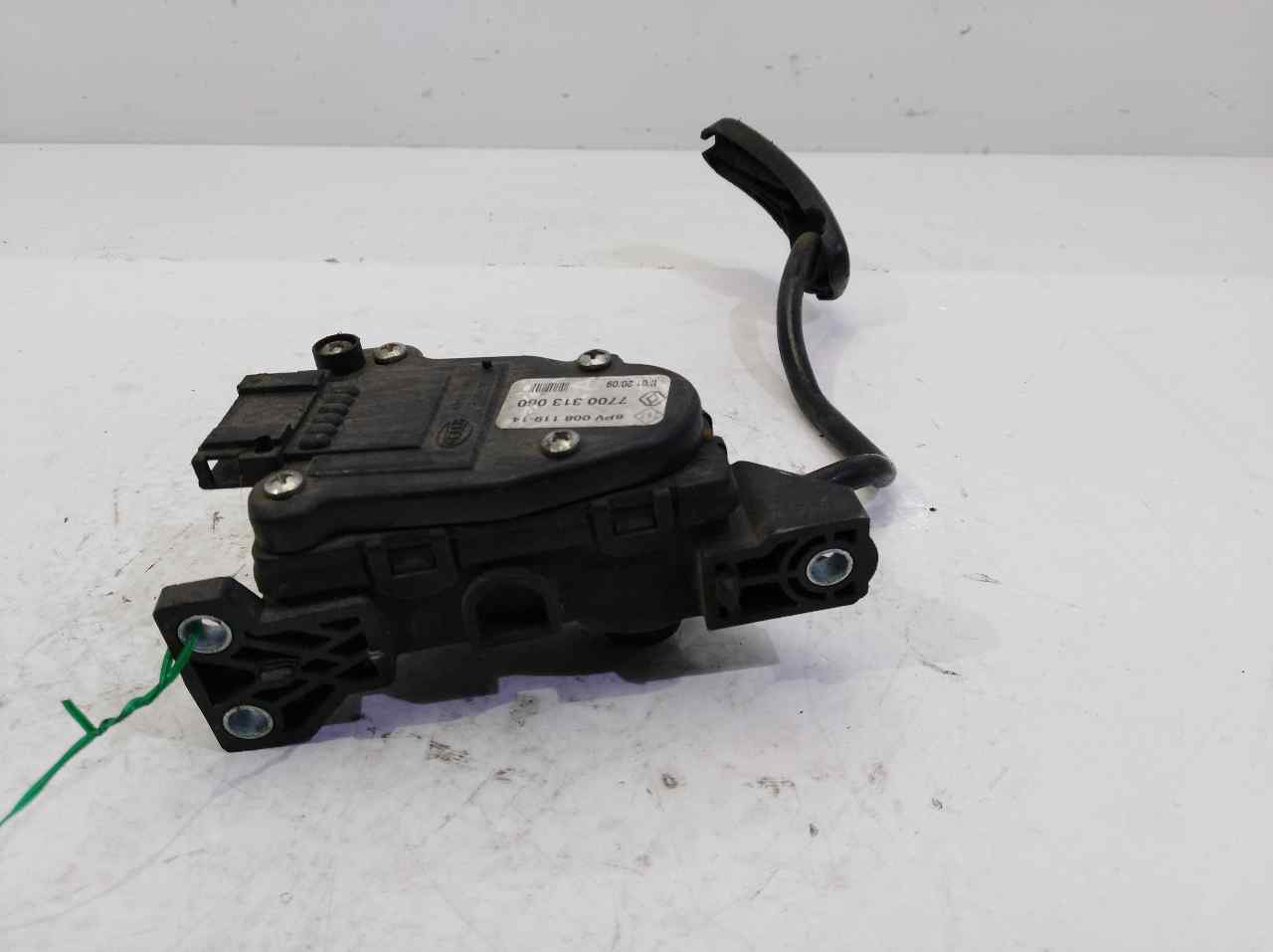 RENAULT Vivaro 1 generation (2002-2014) Throttle Pedal 7700313060 25304949