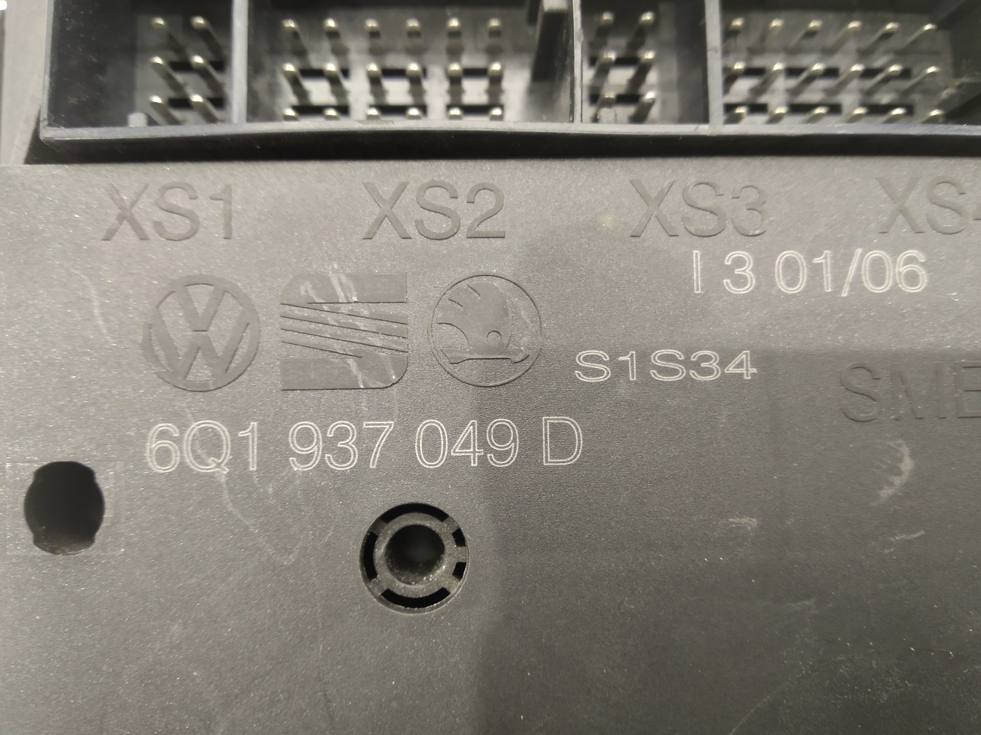 VOLKSWAGEN Polo 4 generation (2001-2009) Fuse Box 6Q1937049D,6Q1937049D,6Q1937049D 24512427