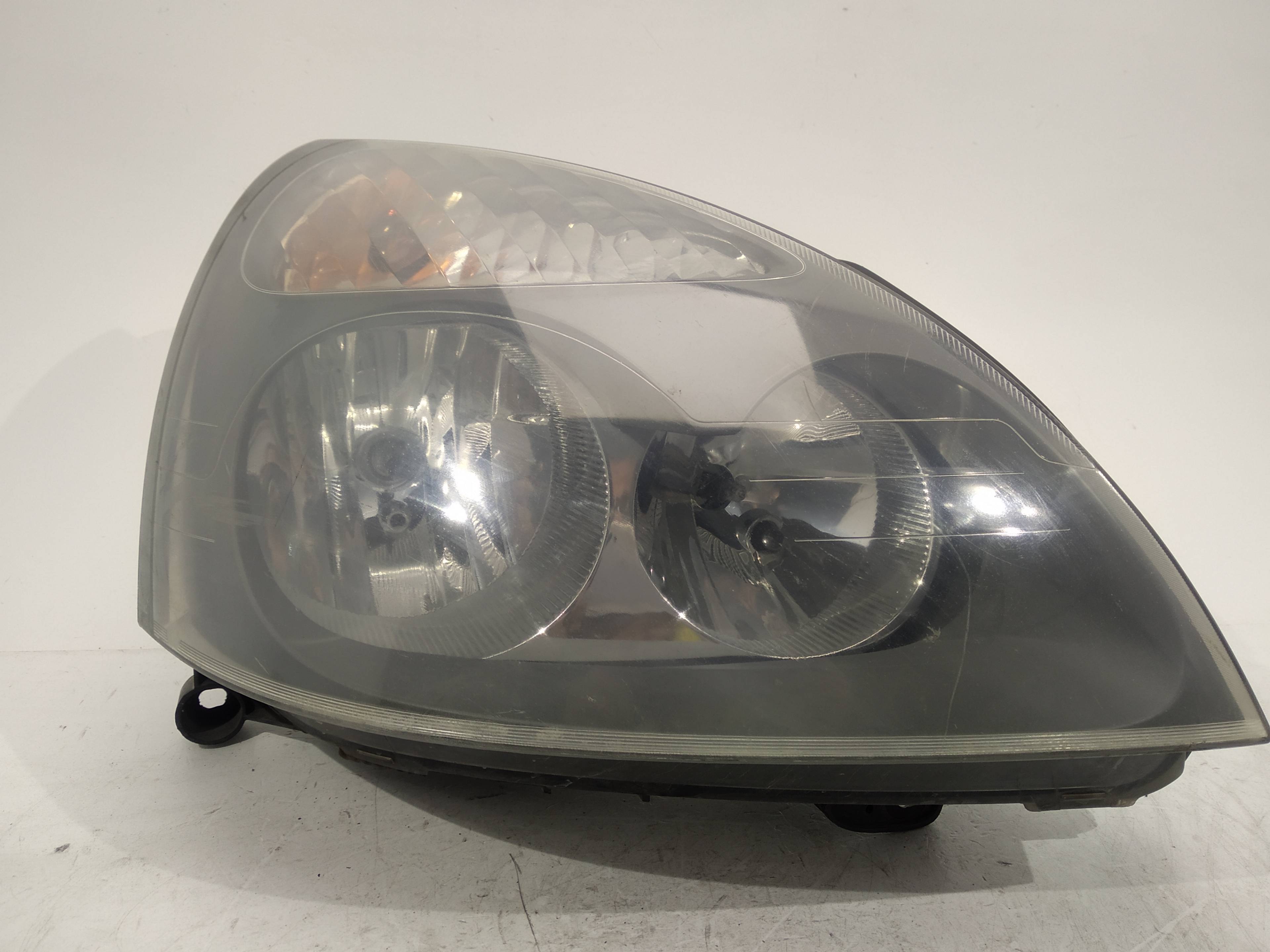 RENAULT Clio 2 generation (1998-2013) Front Right Headlight 7701057658,7701057658 19319707