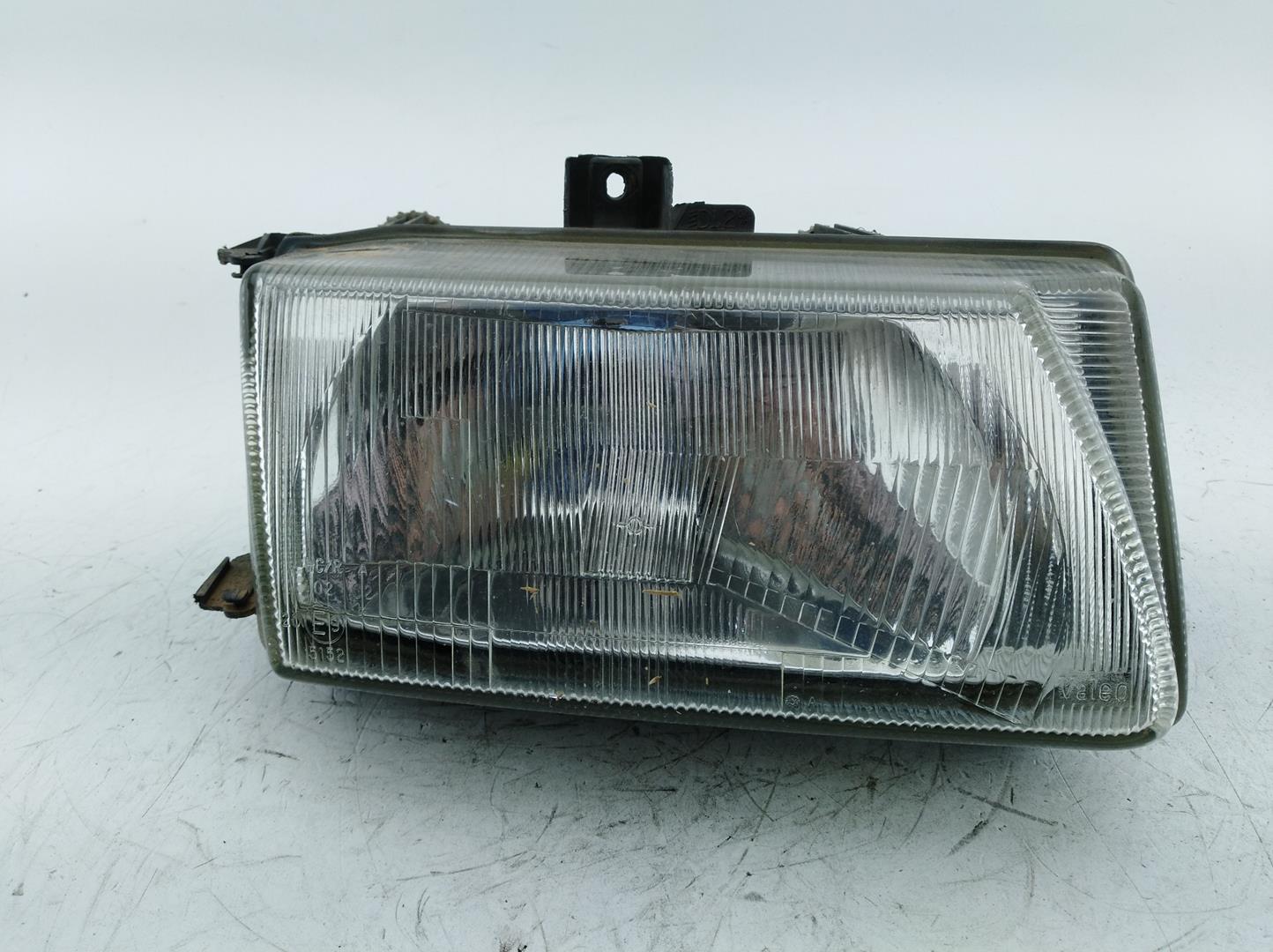 SEAT Ibiza 2 generation (1993-2002) Front Right Headlight 086654, 086654 24668287