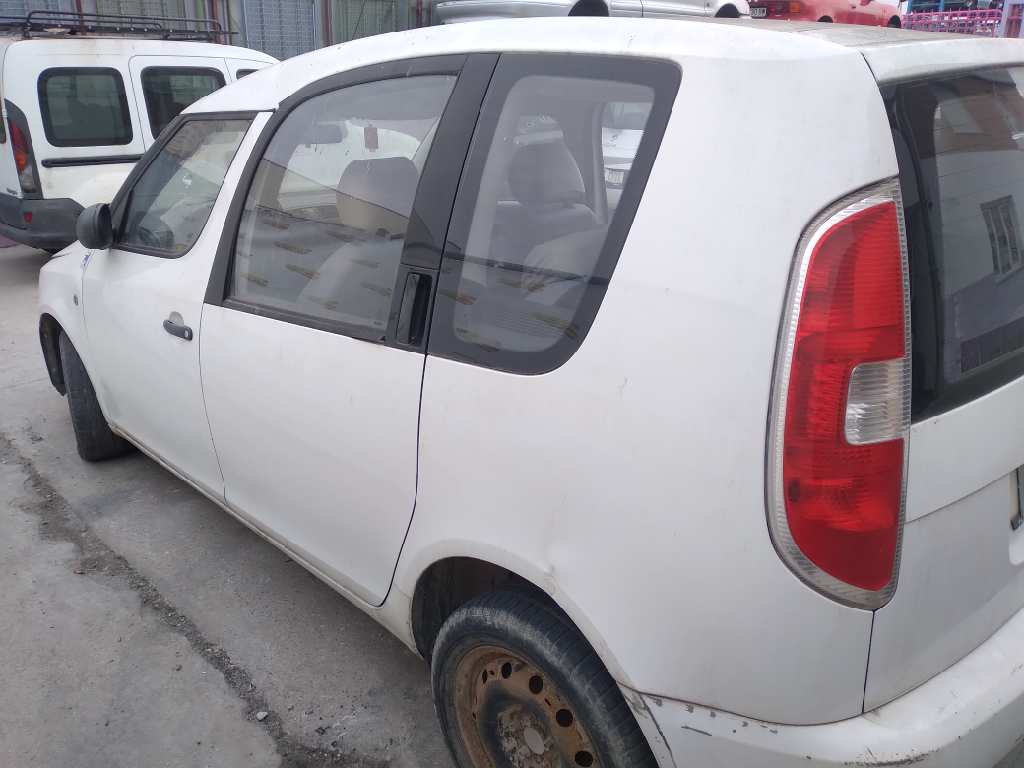 SKODA Roomster 5J  (2010-2015) Фонарь задний левый 5J7945095, 5J7945095, 5J7945095 19286936