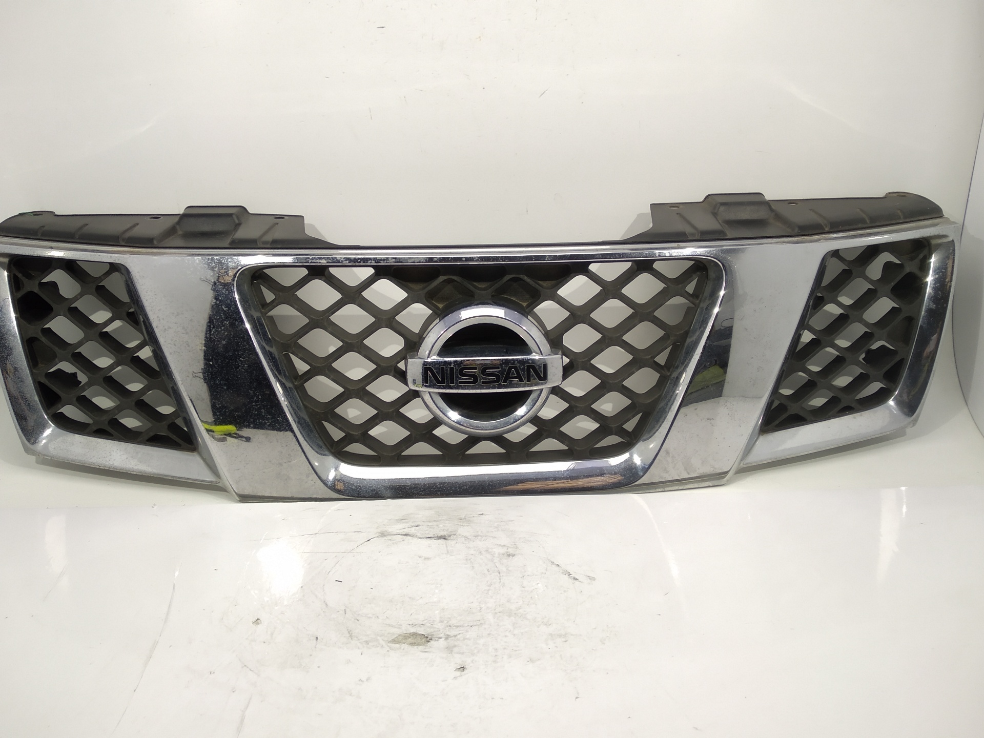 NISSAN NP300 1 generation (2008-2015) Radiator Grille 2310EB400, 2310EB400, 2310EB400 24015998