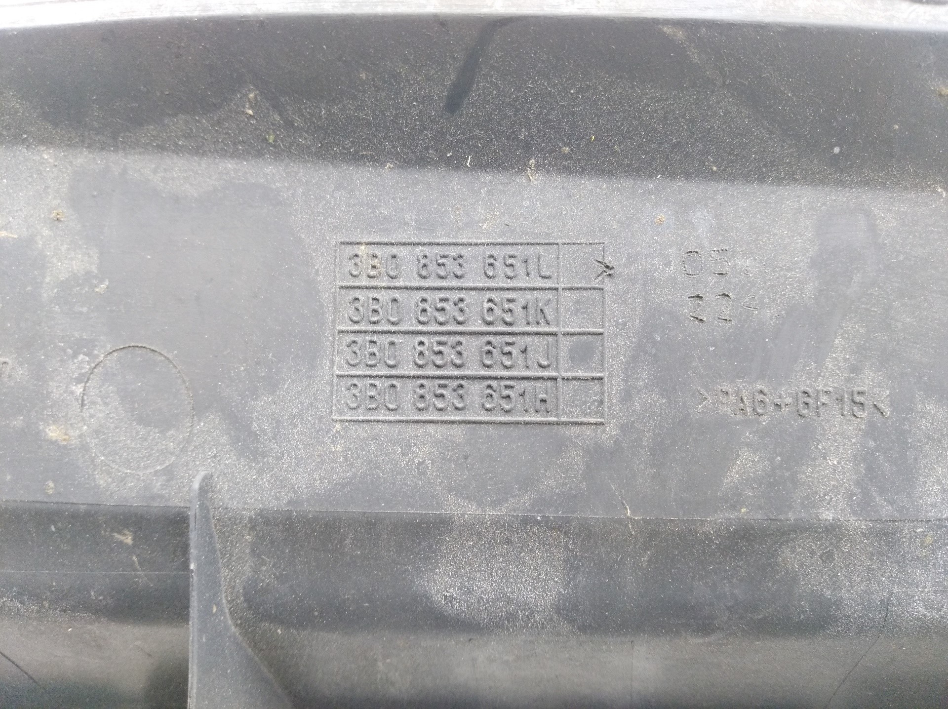 VOLKSWAGEN Passat B5 (1996-2005) Решетка радиатора 3B0853651, 3B0853651, 3B0853651 24667498