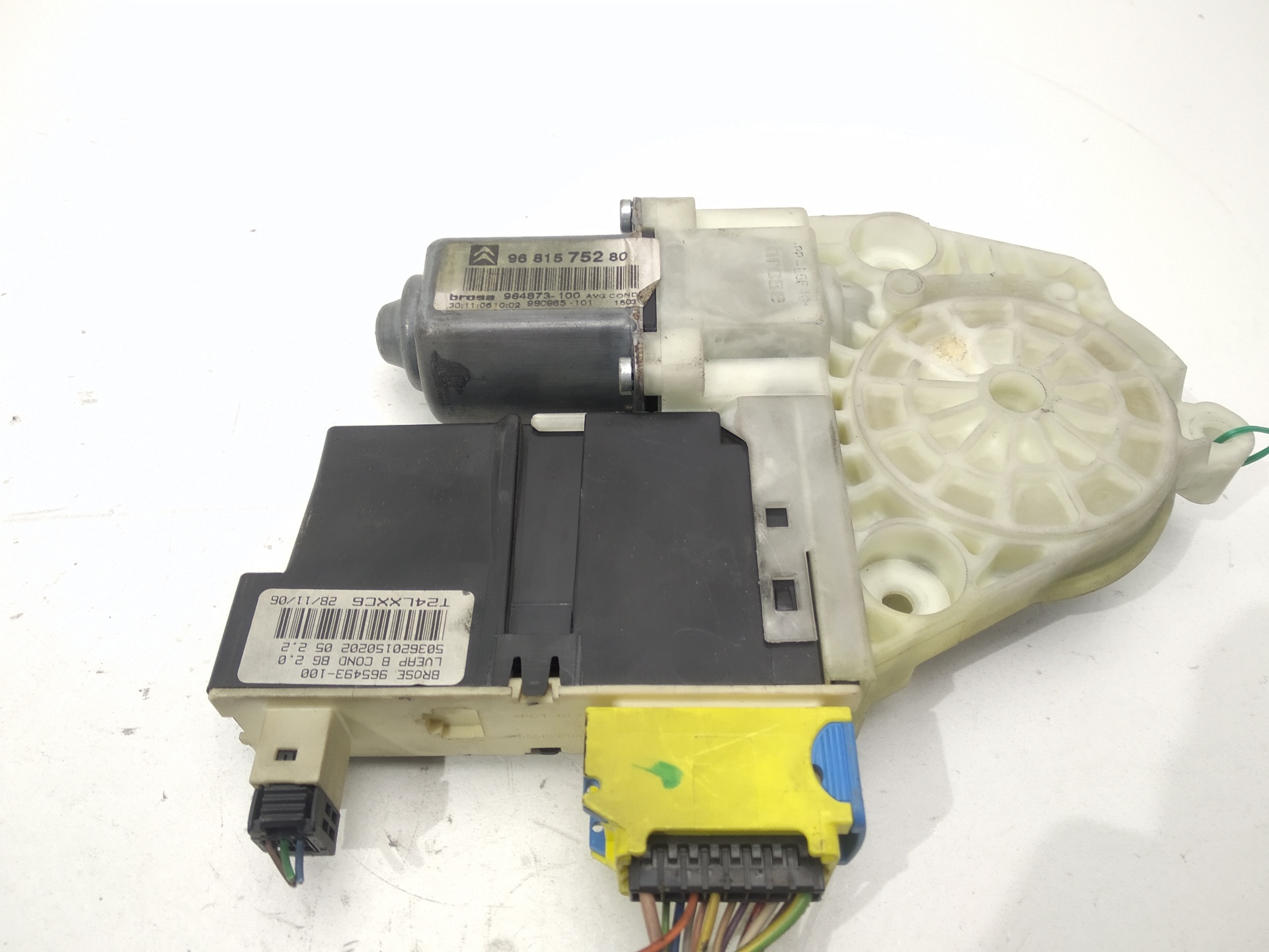 CITROËN C4 1 generation (2004-2011) Front Left Door Window Regulator Motor 9681575280,9681575280,9681575280 24512370