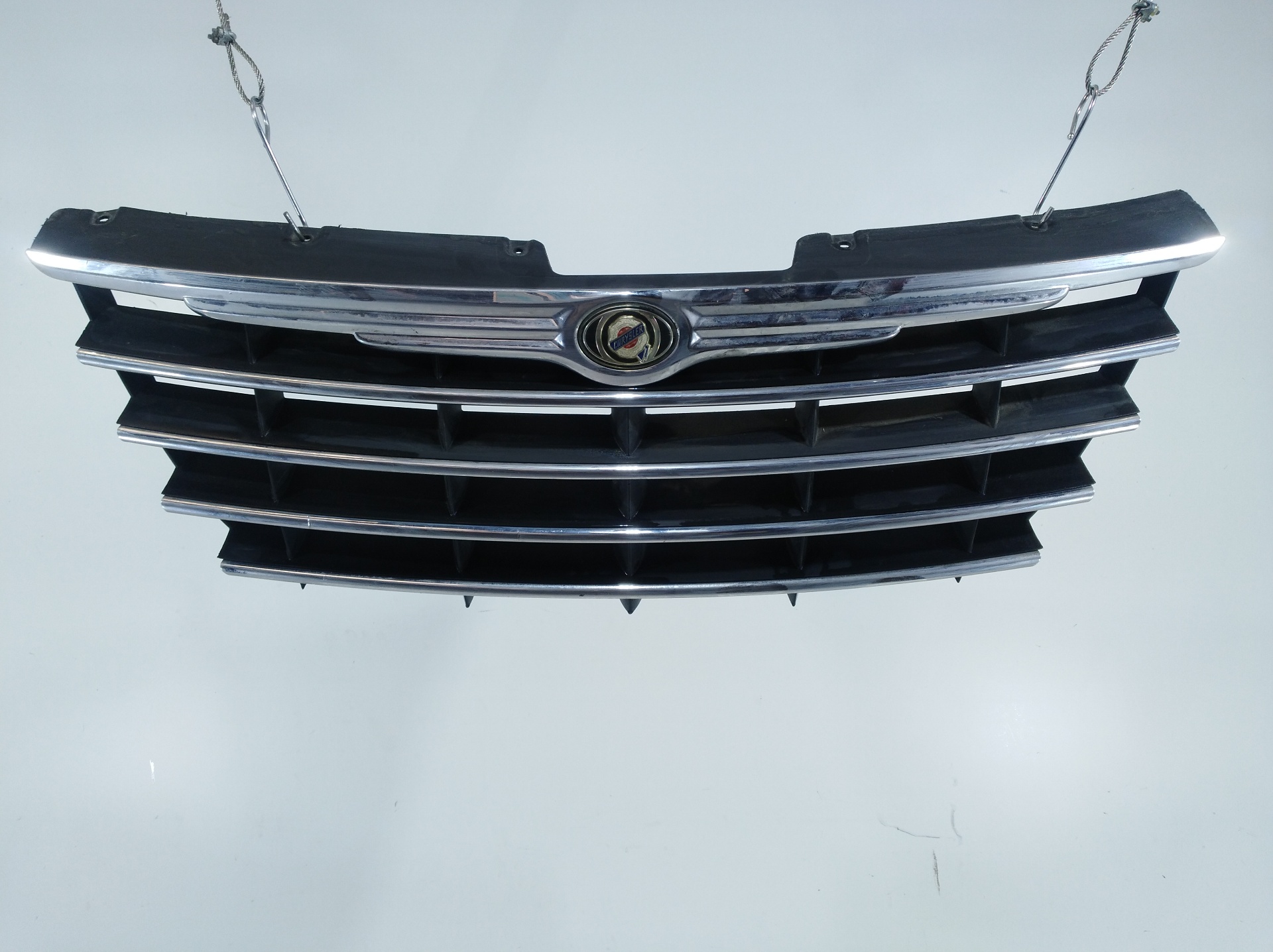 CHRYSLER Sebring 2 generation (2001-2007) Radiator Grille ENMUYBUENESTADO,ENMUYBUENESTADO 24515260