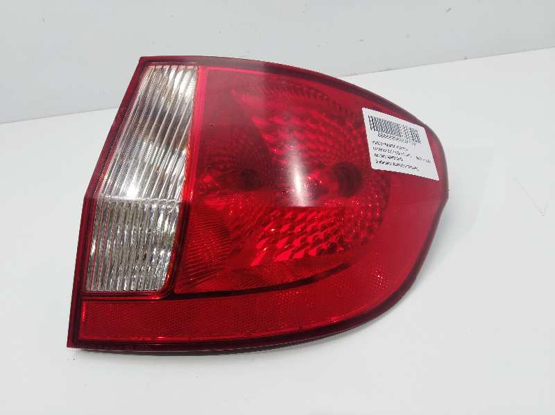 HYUNDAI Getz 1 generation (2002-2011) Rear Right Taillight Lamp 924021C5XX, 924021C5XX, 924021C5XX 19266448