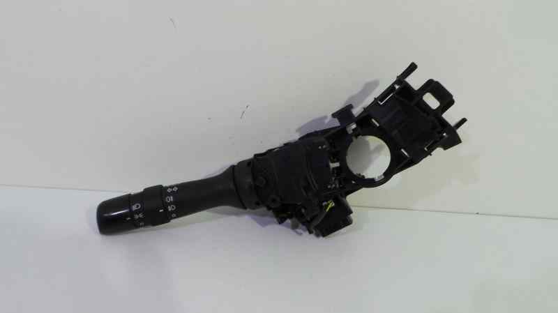 TOYOTA Yaris 2 generation (2005-2012) поворота переключение  17F611 25285963