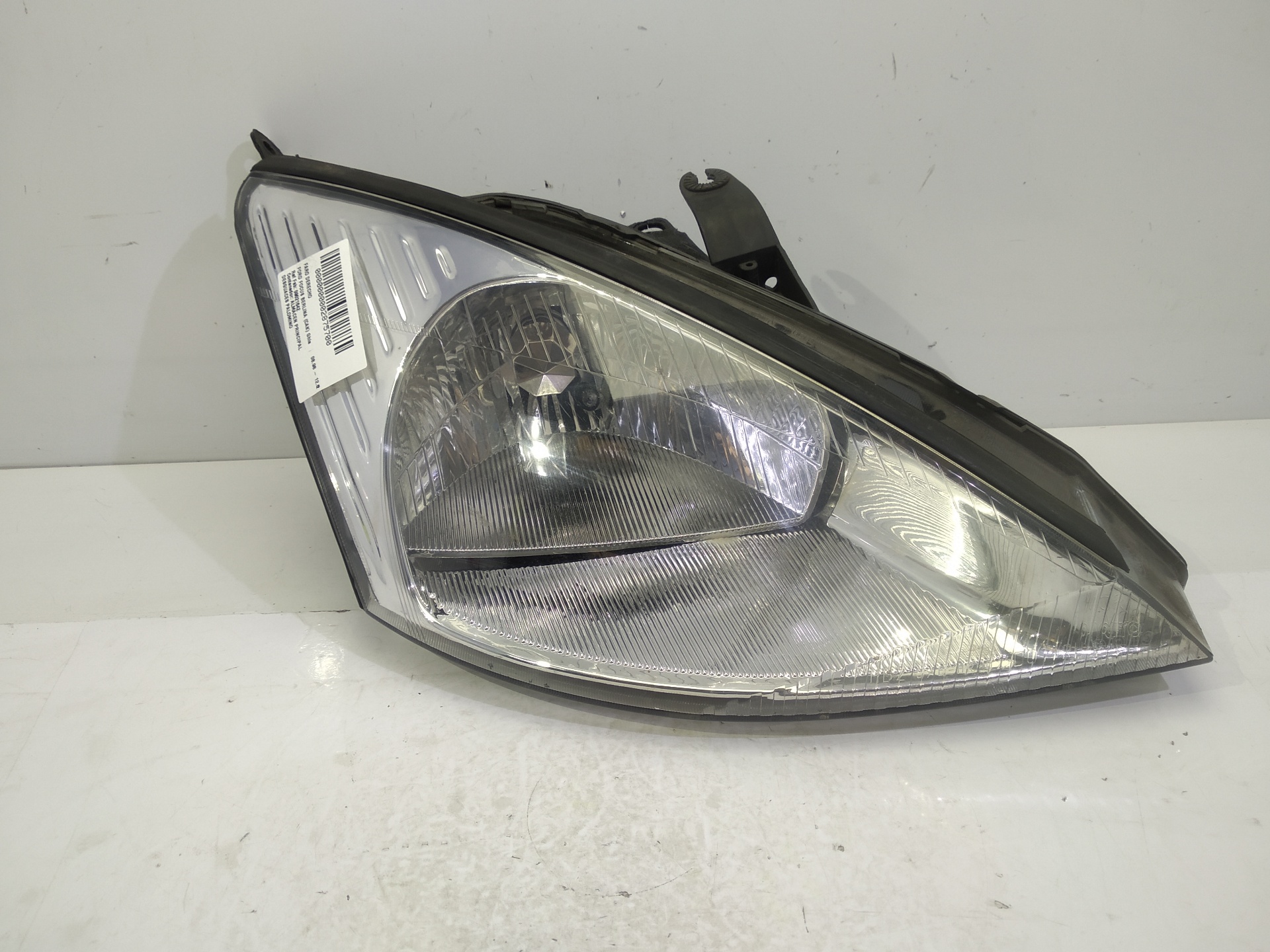 FORD Focus 1 generation (1998-2010) Front Right Headlight 09021642 25956401