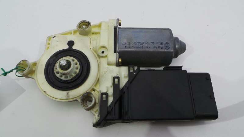 SEAT Leon 1 generation (1999-2005) Motor regulator geam ușă stânga față 1C1959801A 25288537