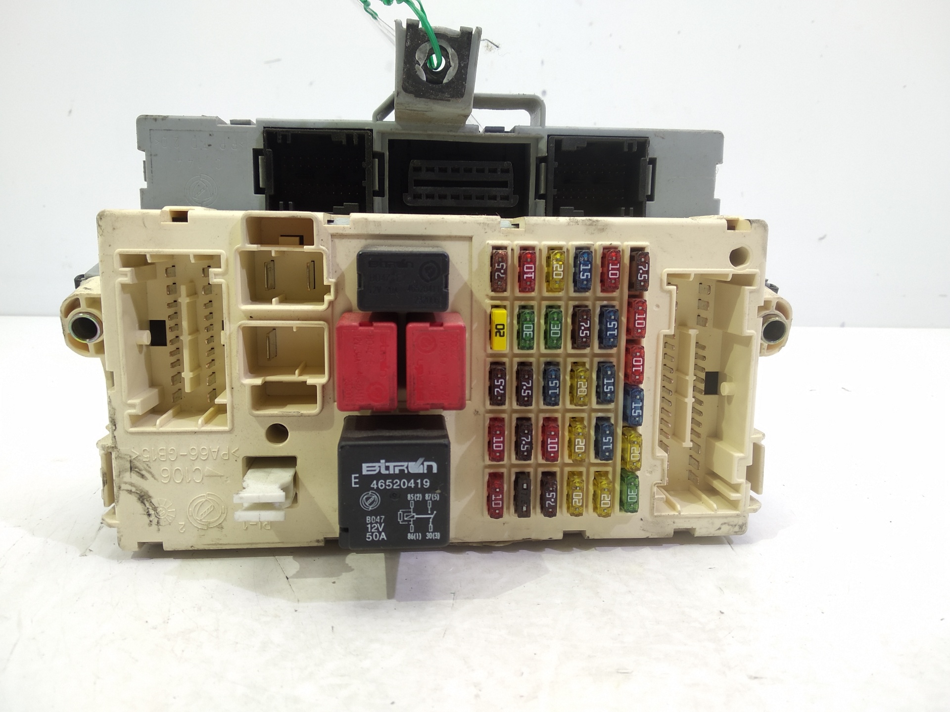 ALFA ROMEO 147 2 generation (2004-2010) Fuse Box 51711428 25300480