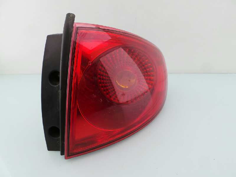 SEAT Toledo 3 generation (2004-2010) Права задня фара 5P0945112,5P0945112,5P0945112 19243327