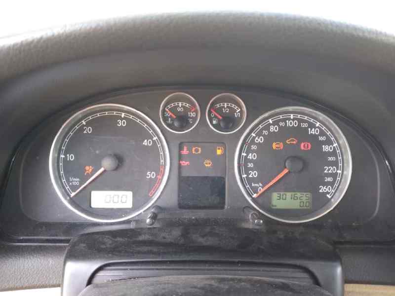 VOLKSWAGEN Passat B5 (1996-2005) Speedometer 3B0920825A,3B0920825A,3B0920825A 19262582