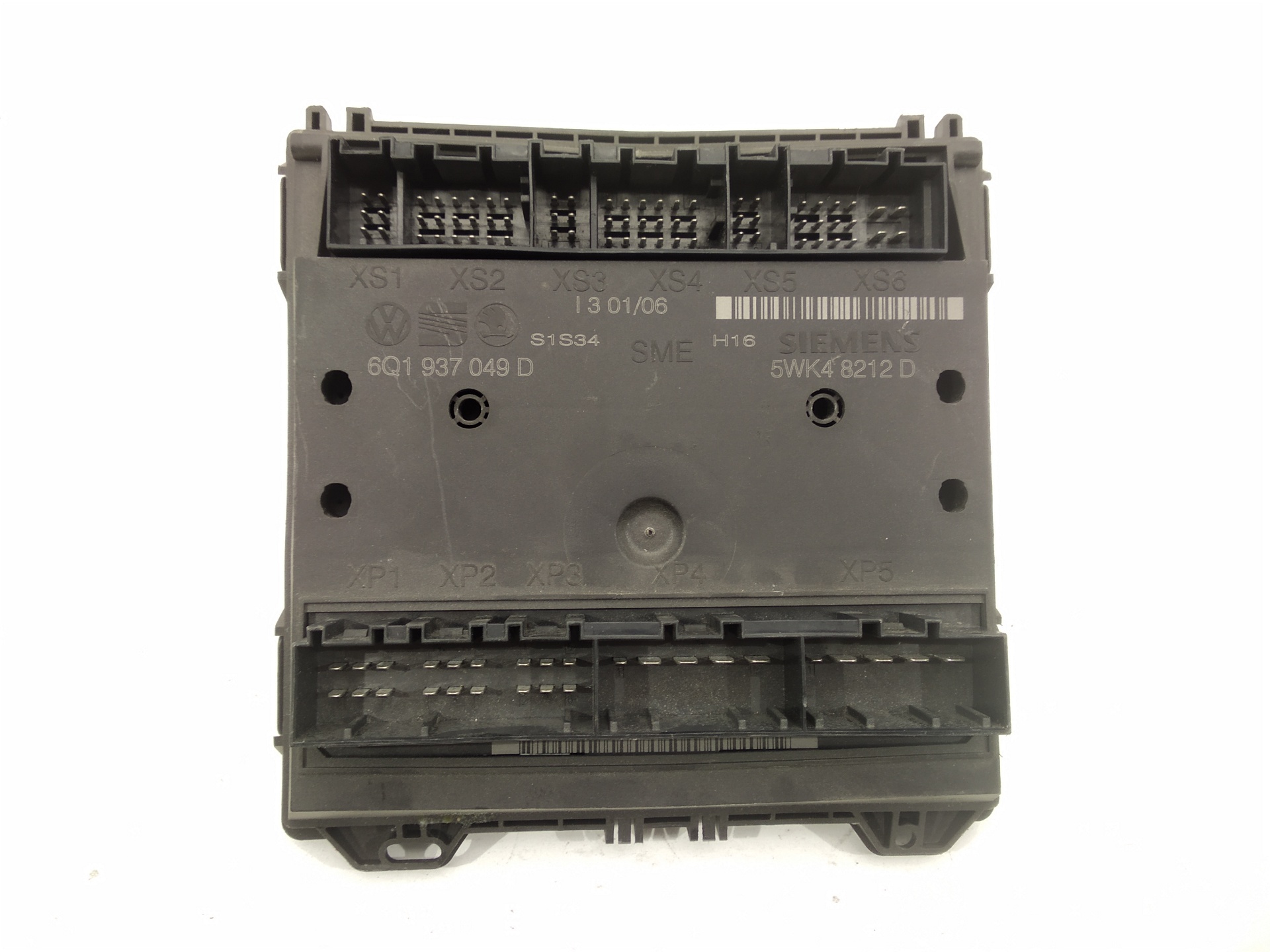 VOLKSWAGEN Polo 4 generation (2001-2009) Fuse Box 6Q1937049D, 6Q1937049D, 6Q1937049D 24512427