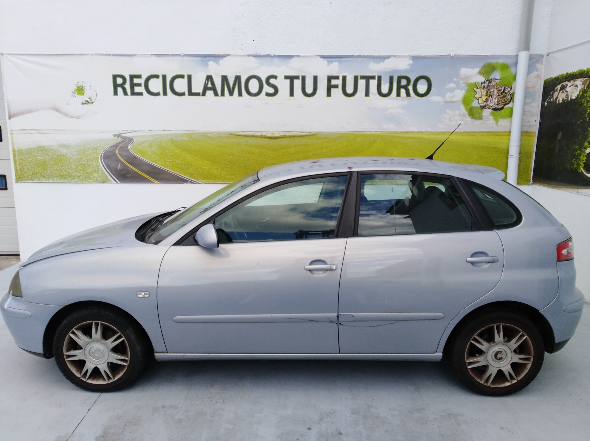 SEAT Ibiza 3 generation (2002-2008) Вентилятор диффузора 6Q0121207A, 6Q0121207A, 6Q0121207A 24667227