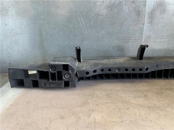 Refuerzo paragolpes trasero K9K 766 8200258961 de Renault Modus i 2004-0 - pieza usada