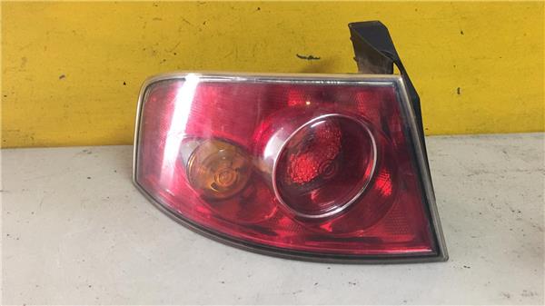 SEAT Ibiza 3 generation (2002-2008) Rear Left Taillight 6L6945095A 20497327