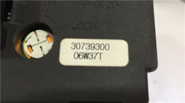VOLVO S40 2 generation (2004-2012) Headlight Switch Control Unit 30739300, 06W37T 21112044