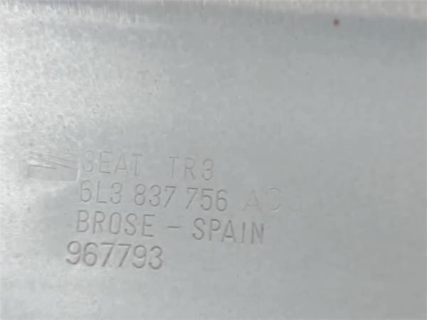 SEAT Ibiza 3 generation (2002-2008) Ridicător de geam ușă dreapta față 6L3837752CQ, 6L3837756AC 19582649