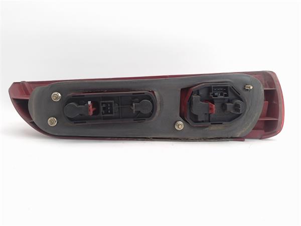 Piloto trasero derecho 60603944 de Alfa romeo 146 0-2001 - pieza usada