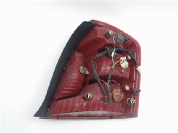 Rear lamp lh 020220999000 de Hyundai Accent (mc) 2006-0 - pieza usada