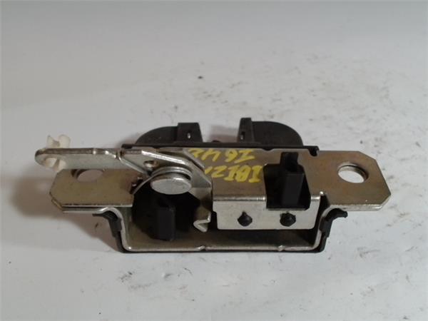 SEAT Ibiza 3 generation (2002-2008) Tailgate Boot Lock 6L6827505A 19561363