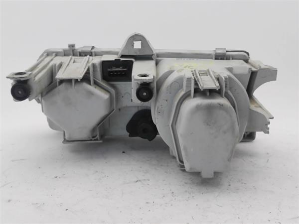 Scheinwerfer rechts AR 33601 60587937 de Alfa romeo 146 1995-0 - pieza usada
