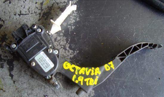 SKODA Octavia 1 generation (1996-2010) Akseleratoriaus (gazo) pedalas 6Q1721503B, 6PV00849501 21704939