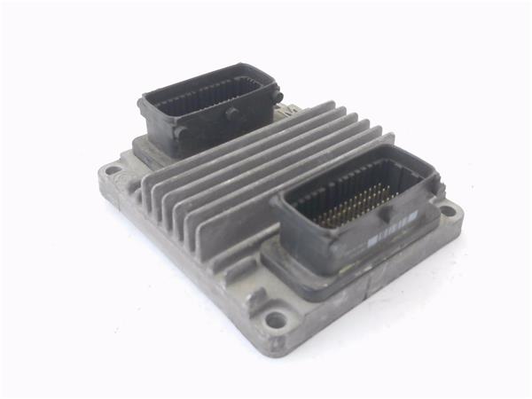 Centralina Y 17 DT 8973065751 de Opel Astra g hatchback (t98) 0-0 - pieza usada