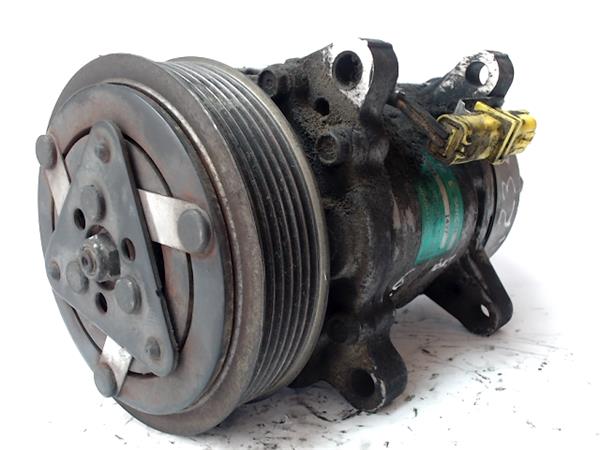 PEUGEOT 206 1 generation (1998-2009) Air Condition Pump 9646273880, 1438F 19570925