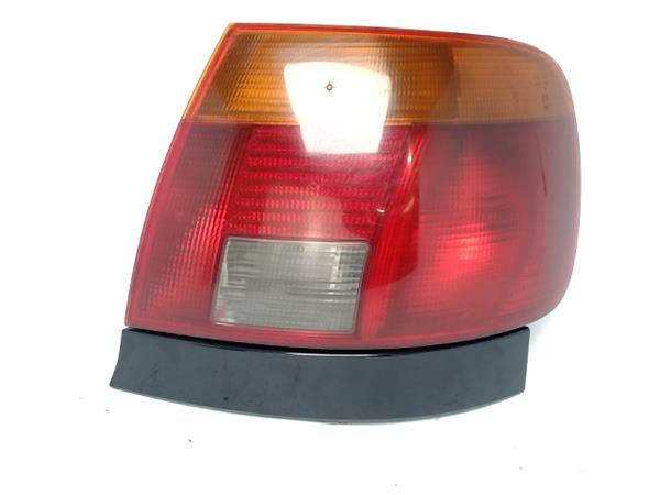 AUDI A4 B5/8D (1994-2001) Rear Right Taillight Lamp 20504920