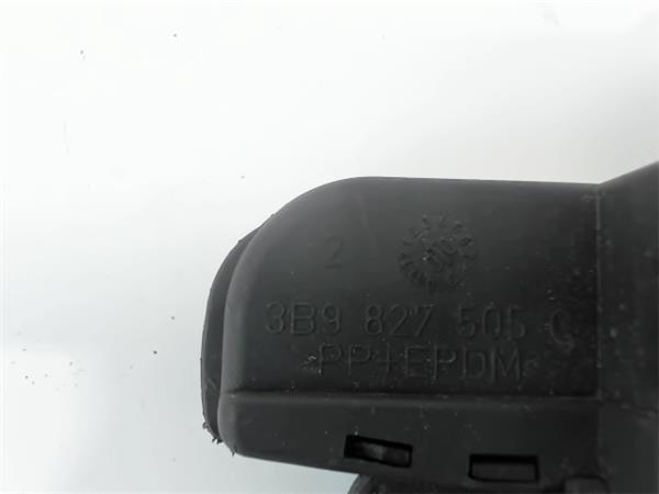 TOYOTA Leon 1 generation (1999-2005) Aizmugurējā bagāžnieka slēdzene 3B9827505C 19585723