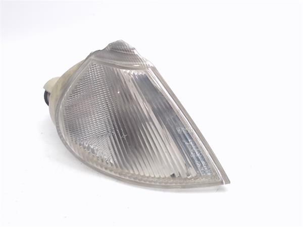 RENAULT Laguna 1 generation (1993-2001) Front Right Fender Turn Signal 7700820127, 67625940 24989145