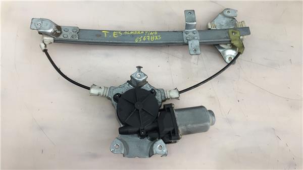 NISSAN Almera Tino 1 generation  (2000-2006) Comutator de control geam ușă  dreapta spate 400601T2,82701BU010 20783740