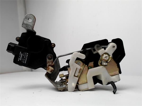 MITSUBISHI Space Wagon 3 generation (1998-2004) Rear Right Door Lock 1015280120 21114352