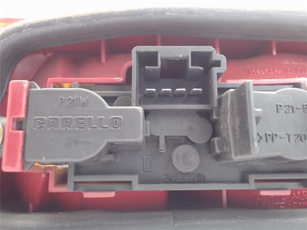 Rear lamp rh AR33601 60579851 de Alfa romeo 145 (930_) 1994-1999 - pieza usada