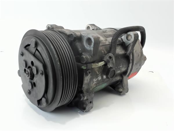 CITROËN C5 1 generation (2001-2008) Air Condition Pump 1106F 20504699