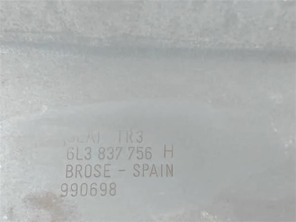 SEAT Ibiza 3 generation (2002-2008) Ridicător de geam ușă dreapta față 6L3837752AJ, 6L3837756H 19582622