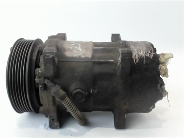 CITROËN C5 1 generation (2001-2008) Air Condition Pump 1106F 20504681