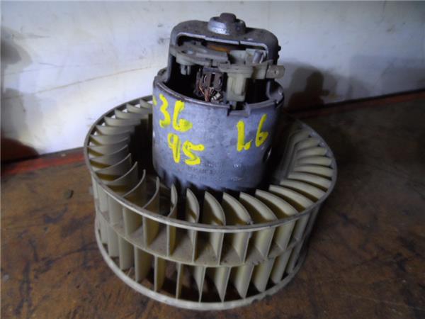 Motor calefacción 64118390208 de Bmw Serie 3 berlina (e36) 1990-0