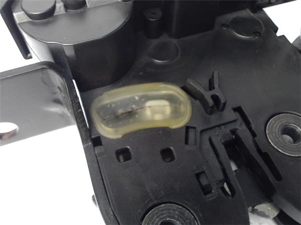 RENAULT Clio 3 generation (2005-2012) Замок крышки багажника 8200947699 20784064