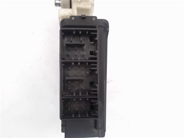 SEAT Ibiza 3 generation (2002-2008) Moteur de commande de vitre de porte avant droite 6Q2959801A,104383-101 21113887